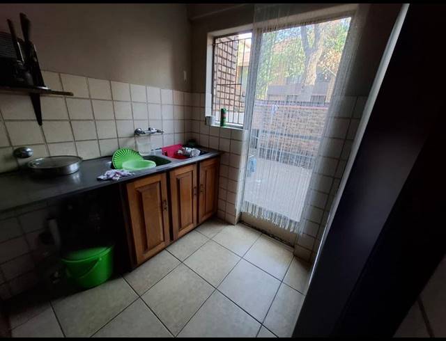 2 BEDROOM PROPERTY TO RENT IN MUCKLENEUK